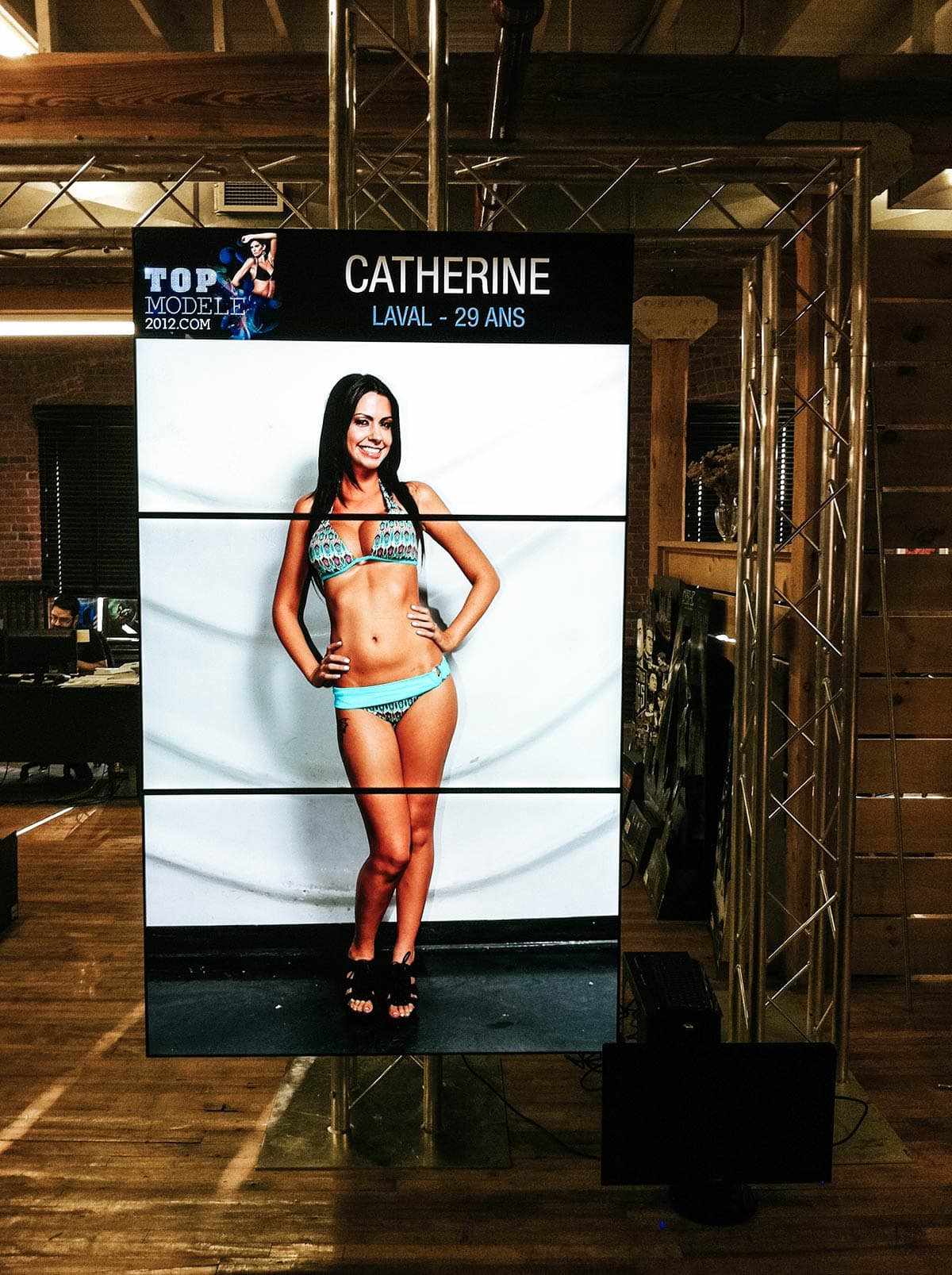 Runway and Digital Signage – Top Model Tour – Montreal 4