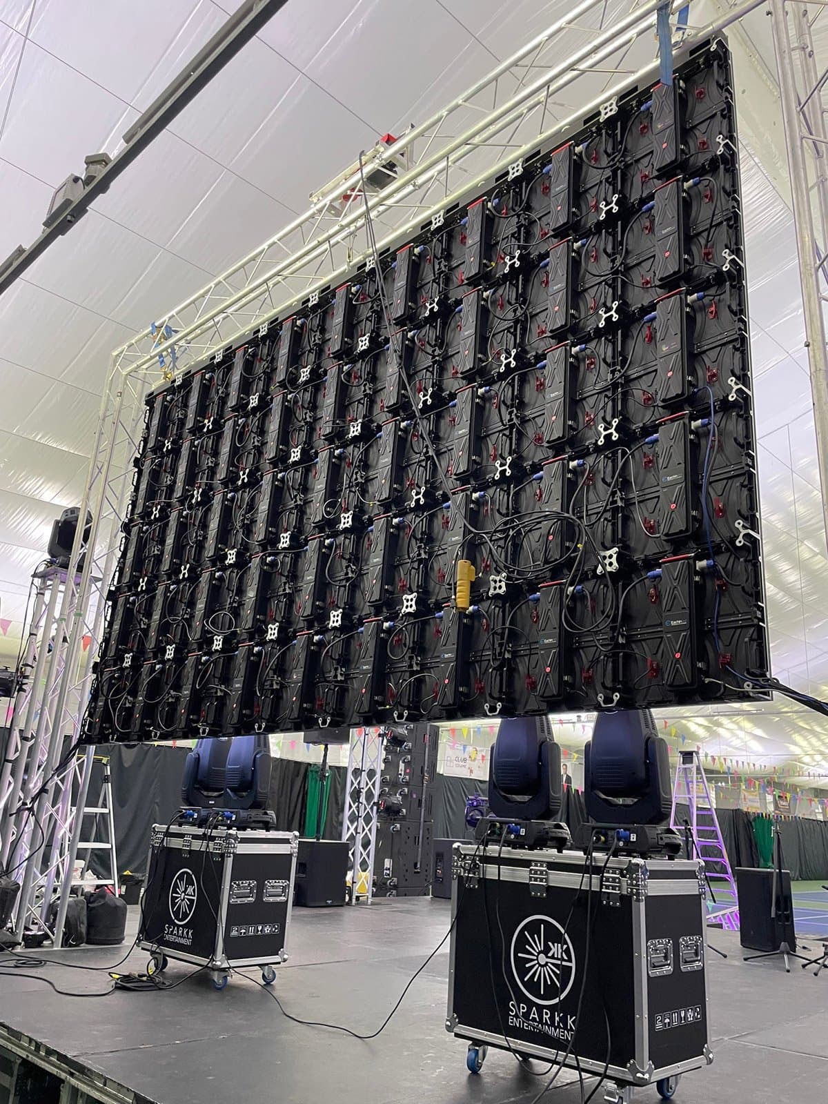 Hanging LED Display for Dance Night and DJ Performance 4