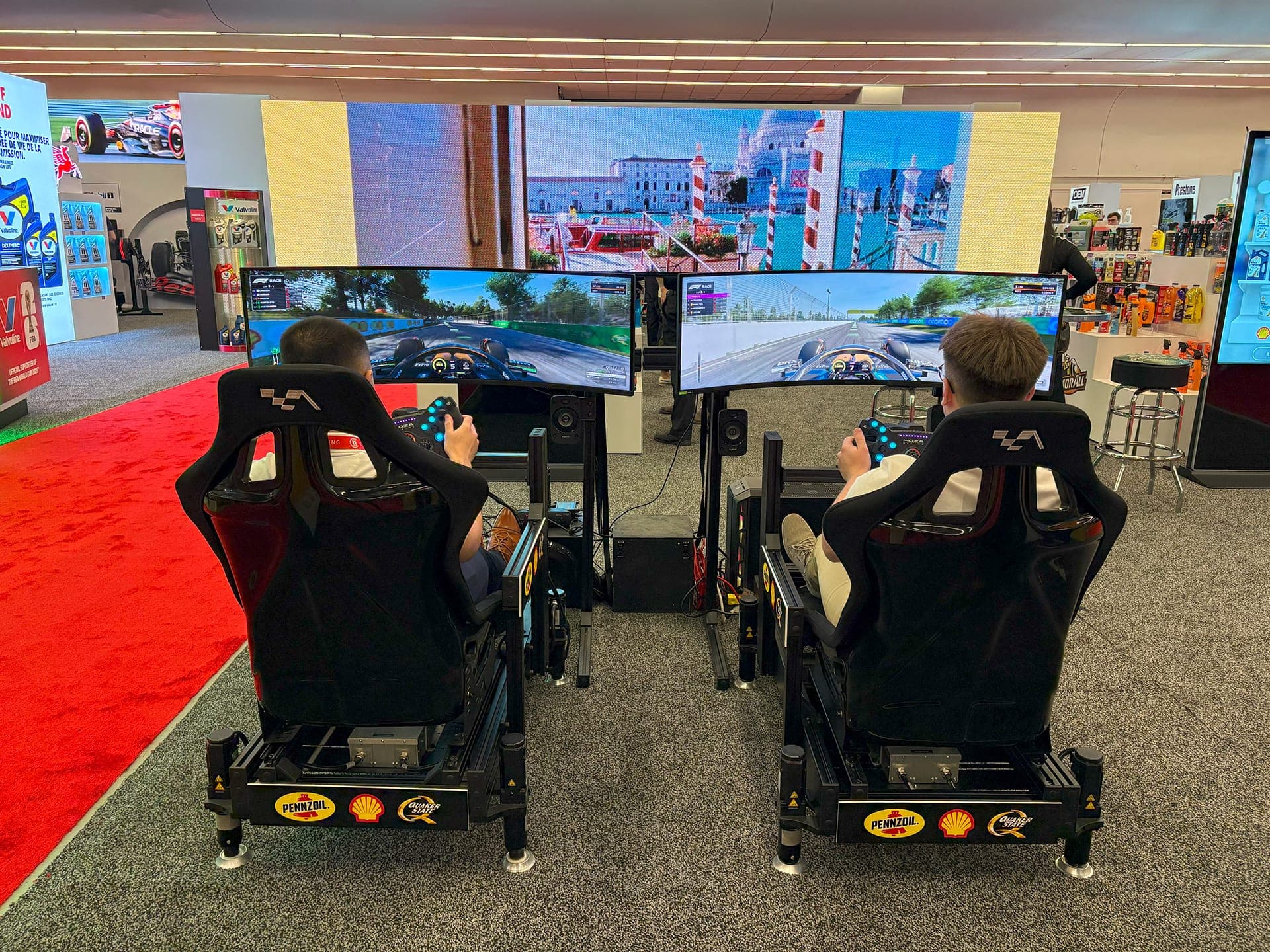 Simulateurs de F1 et Écran LED – Pennzoil 2