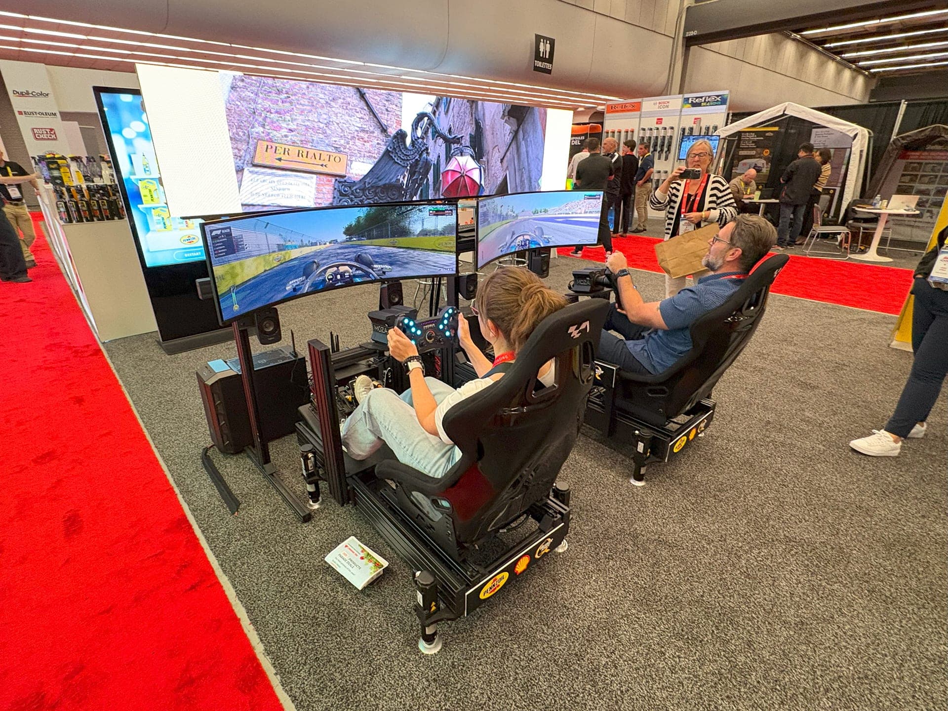 Simulateurs de F1 et Écran LED – Pennzoil 4