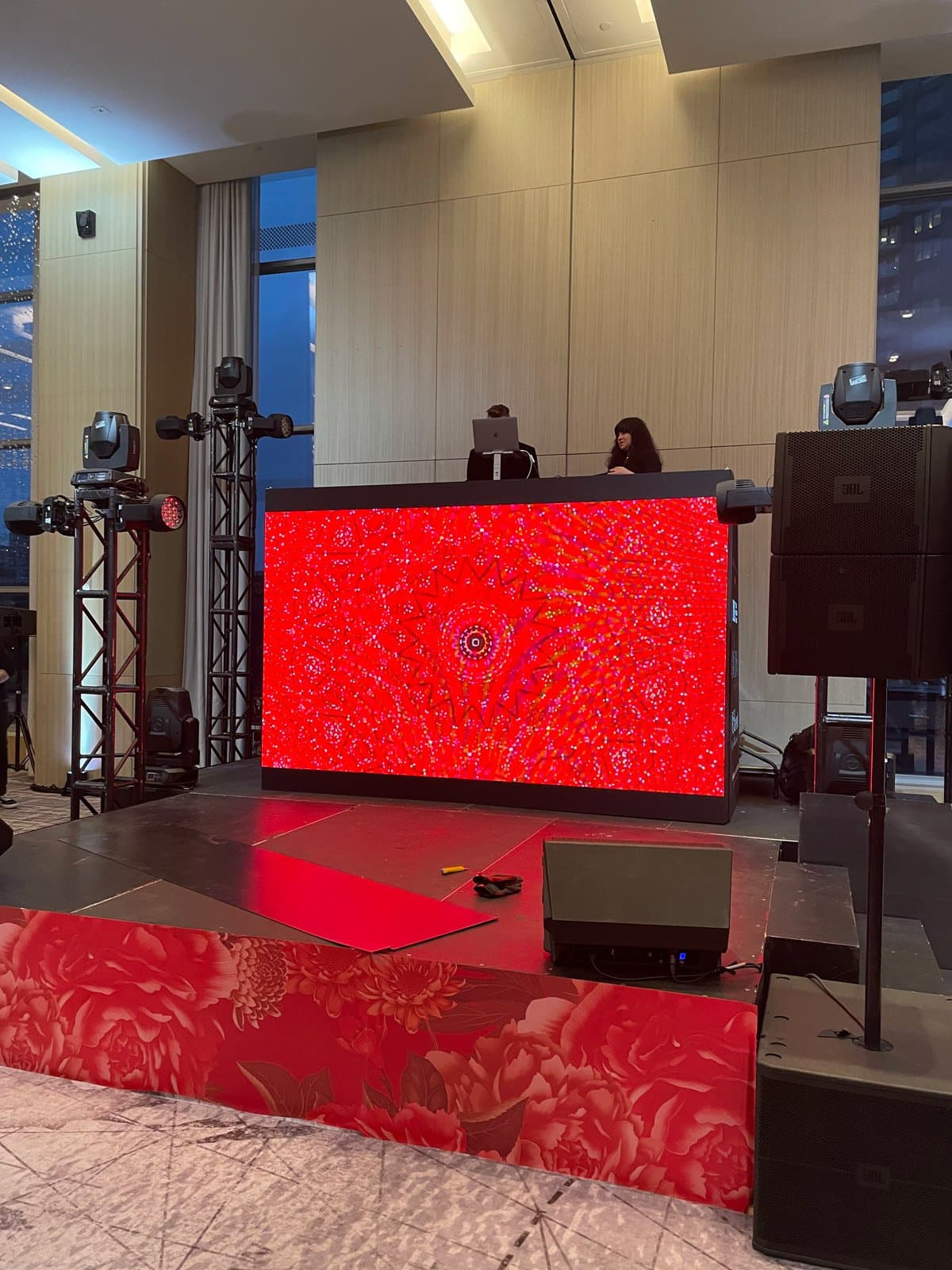 Cabine de DJ LED Pour la Fondation Canadienne de Recherche sur le Sida 3