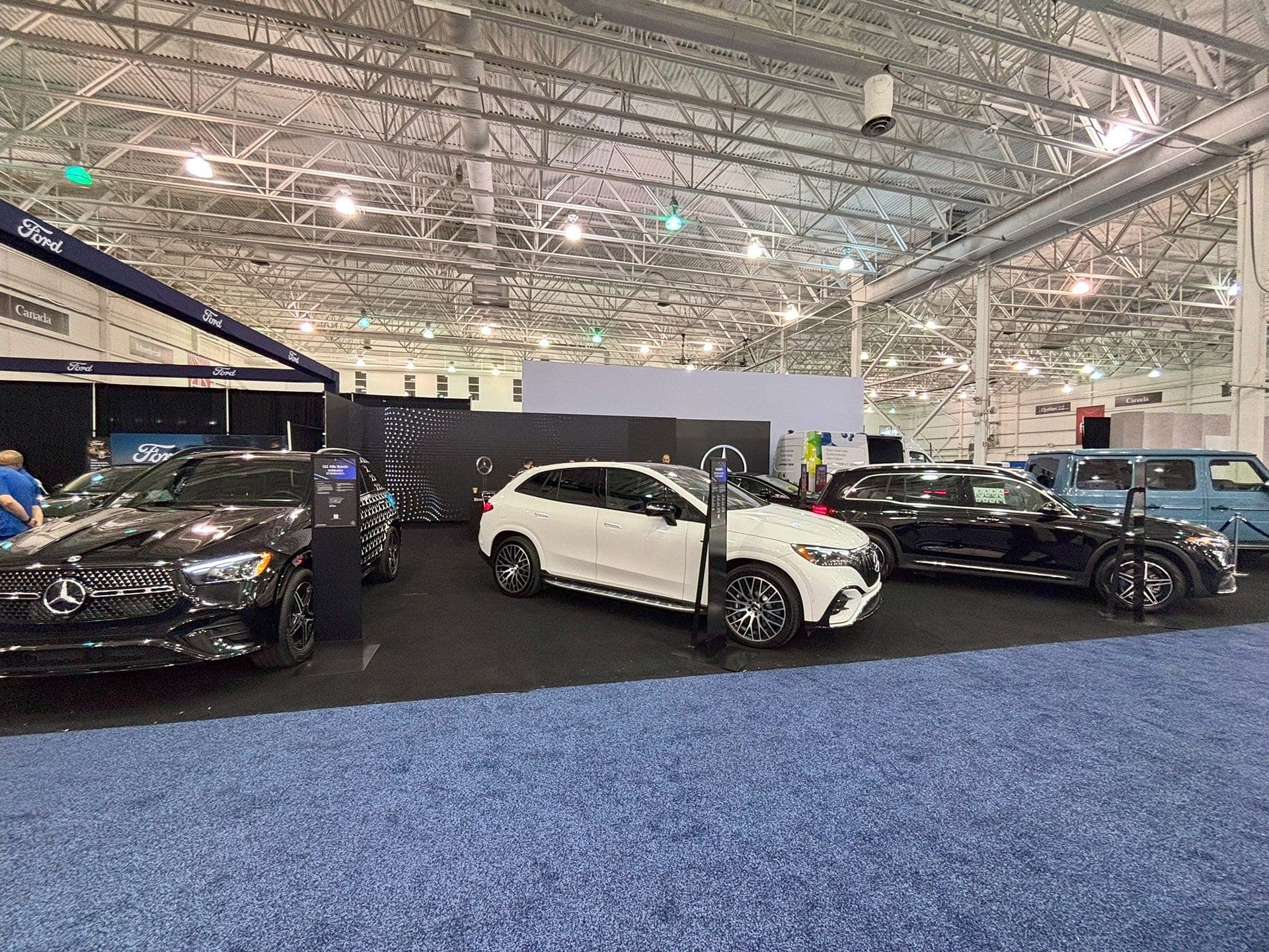 Mercedes LED Screen & Sign – Montreal Electric & Plug-in Hybrid Vehicle Show