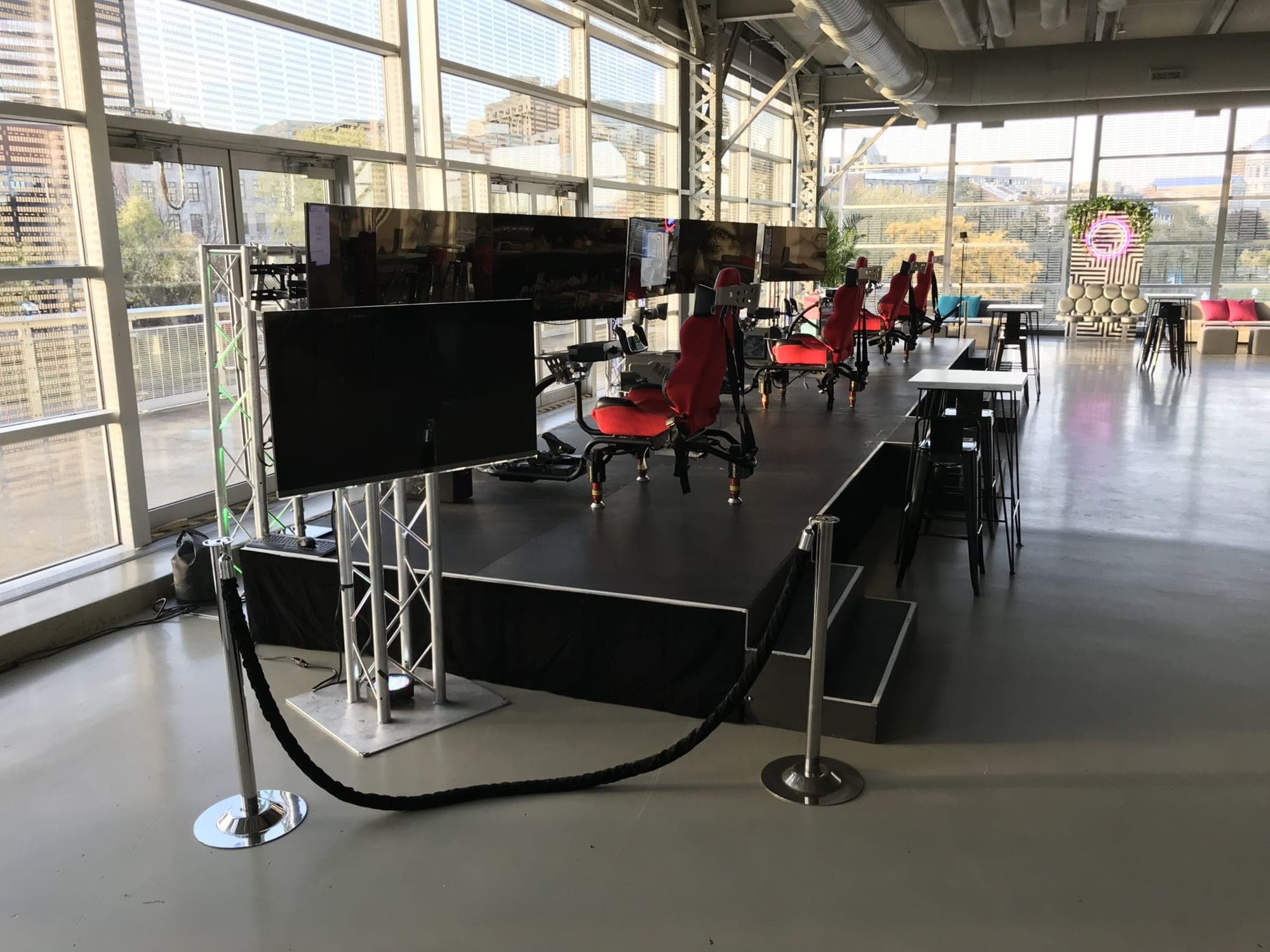 Multi-Screen Flight Simulators in Montreal Old Port 3