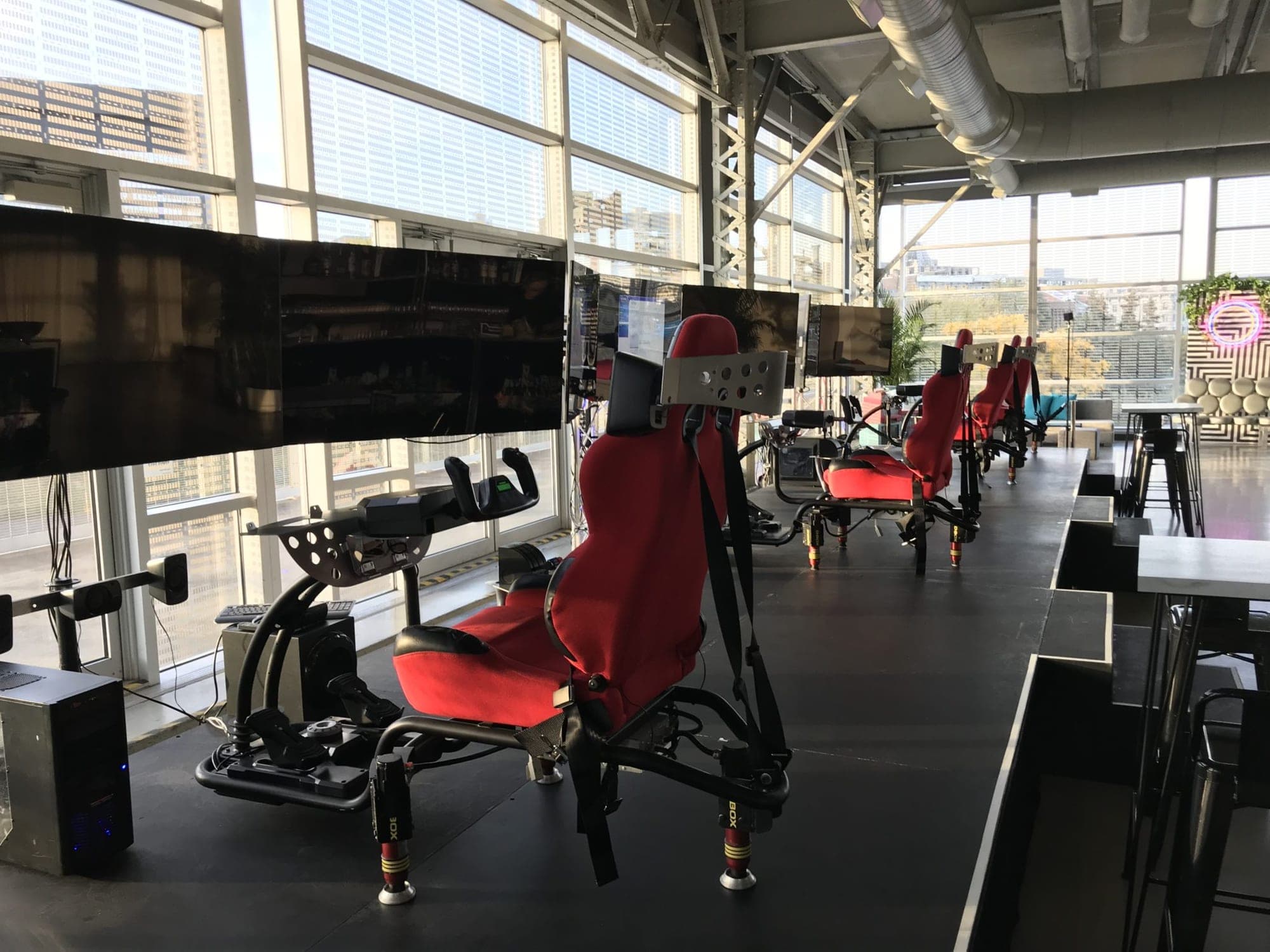 Multi-Screen Flight Simulators in Montreal Old Port 2