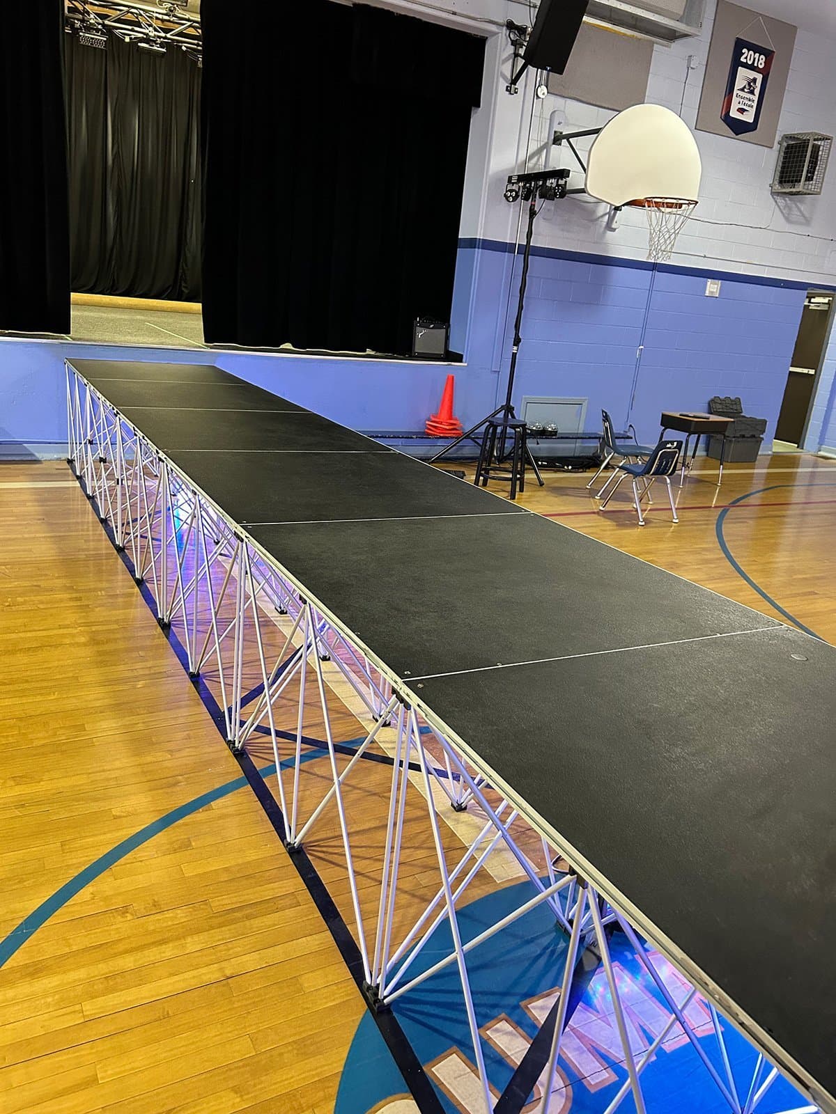 Summit School – Scène pour Défilé de Mode 3